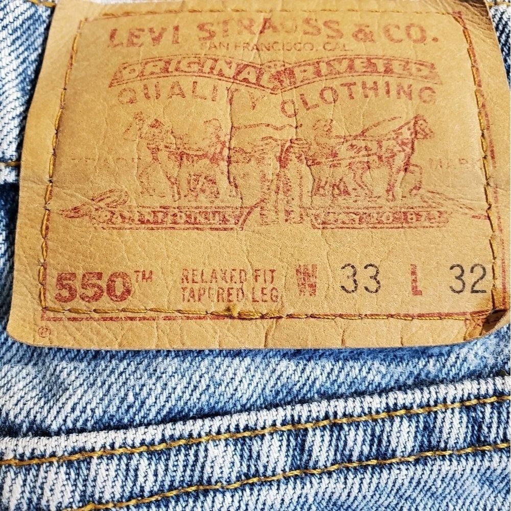 5. 1995 ~Vintage Levi's 💙 550 ~ 33 x 32 ~ September ~